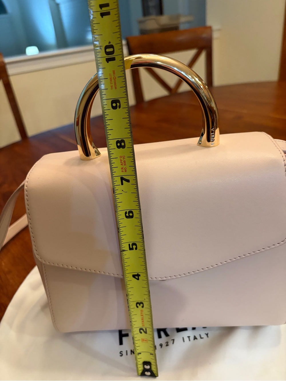Furla Meridiana Light Pink Leather Handbag with distinctive metallic Top Handle - Picture 13 of 14